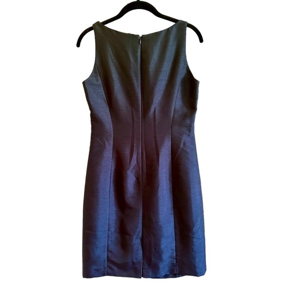 TAHARI ARTHUR S LEVINE, NAVY BLUE SHEATH COCKTAIL DRESS. SIZE 4P - Picture 3 of 7